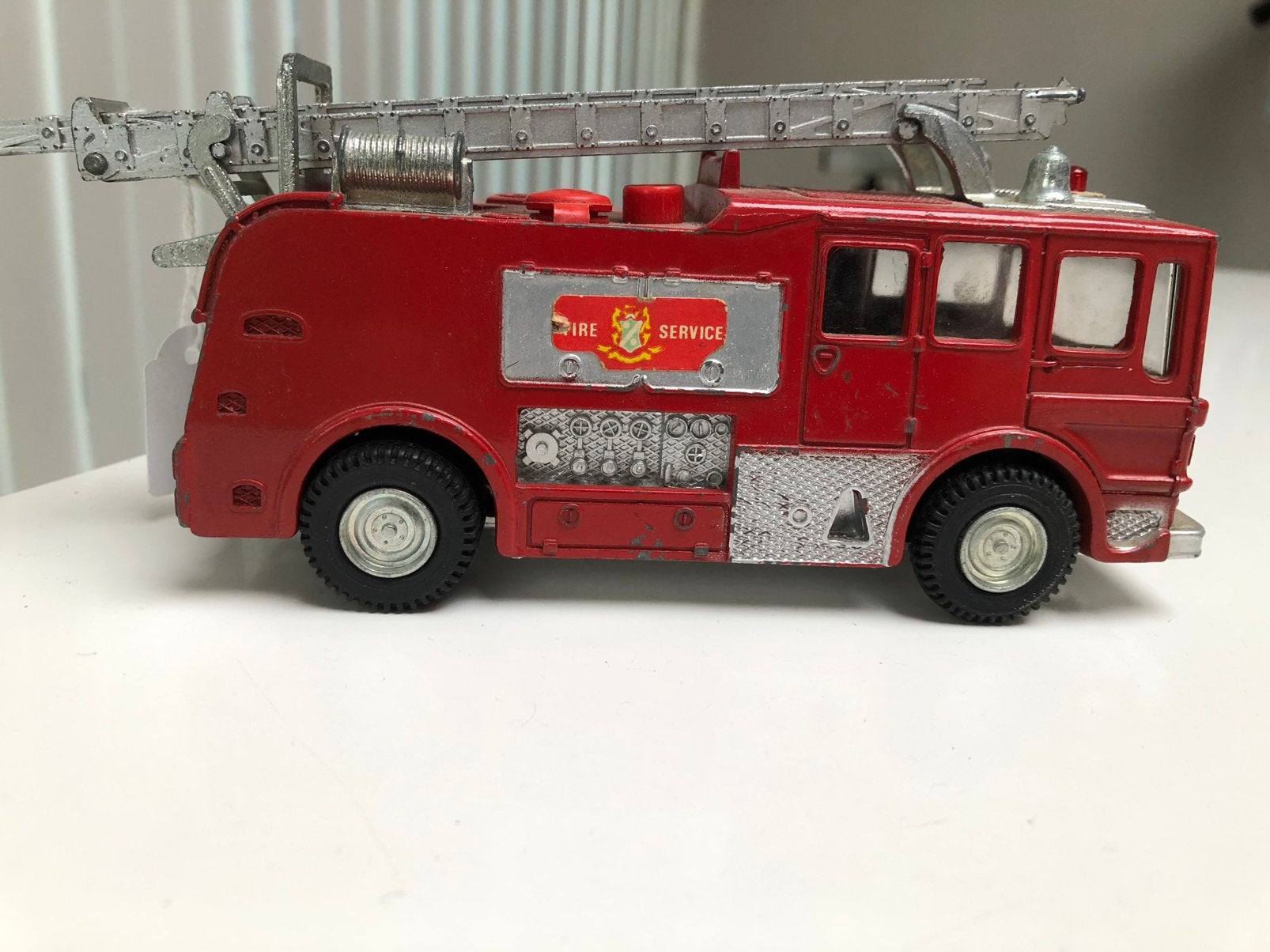 Brandweerwagen Dinky Toys, Enlèvement