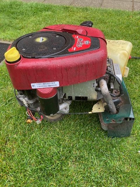 BRIGGS & STRATTON motor, Tuin en Terras, Zitmaaiers, Ophalen, Gebruikt, Briggs & stratton