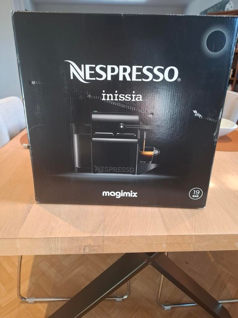 Nieuw Nespresso Magimix Inissia, Enlèvement, Cafetière