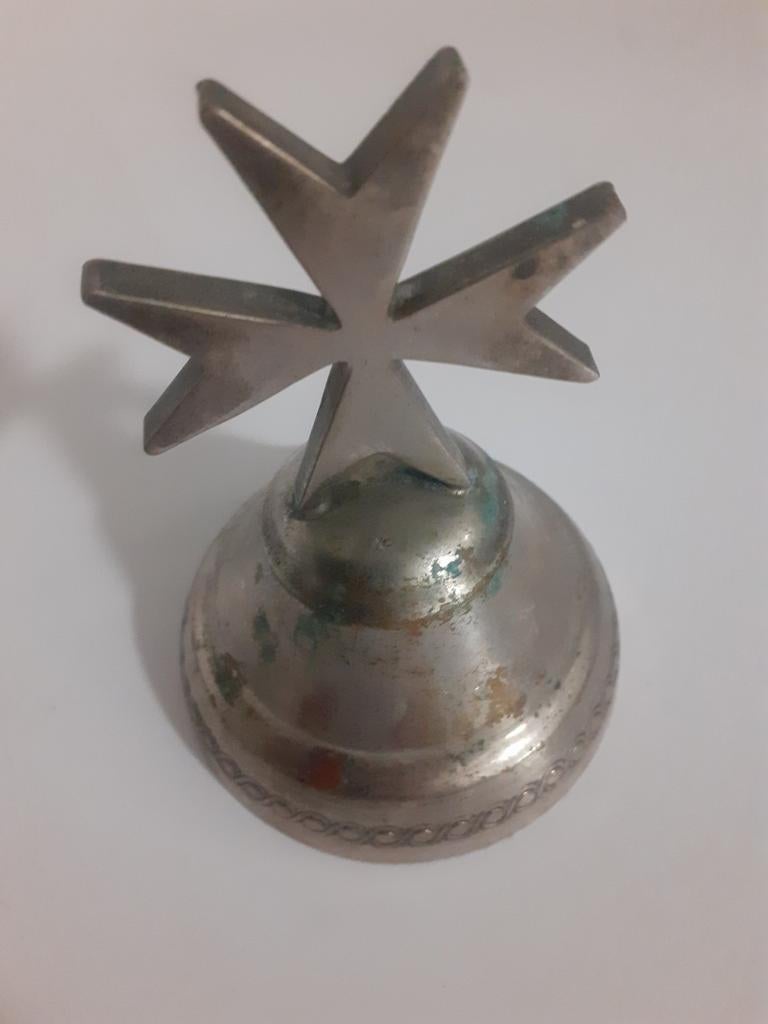 Maltese tafelbel., Ophalen
