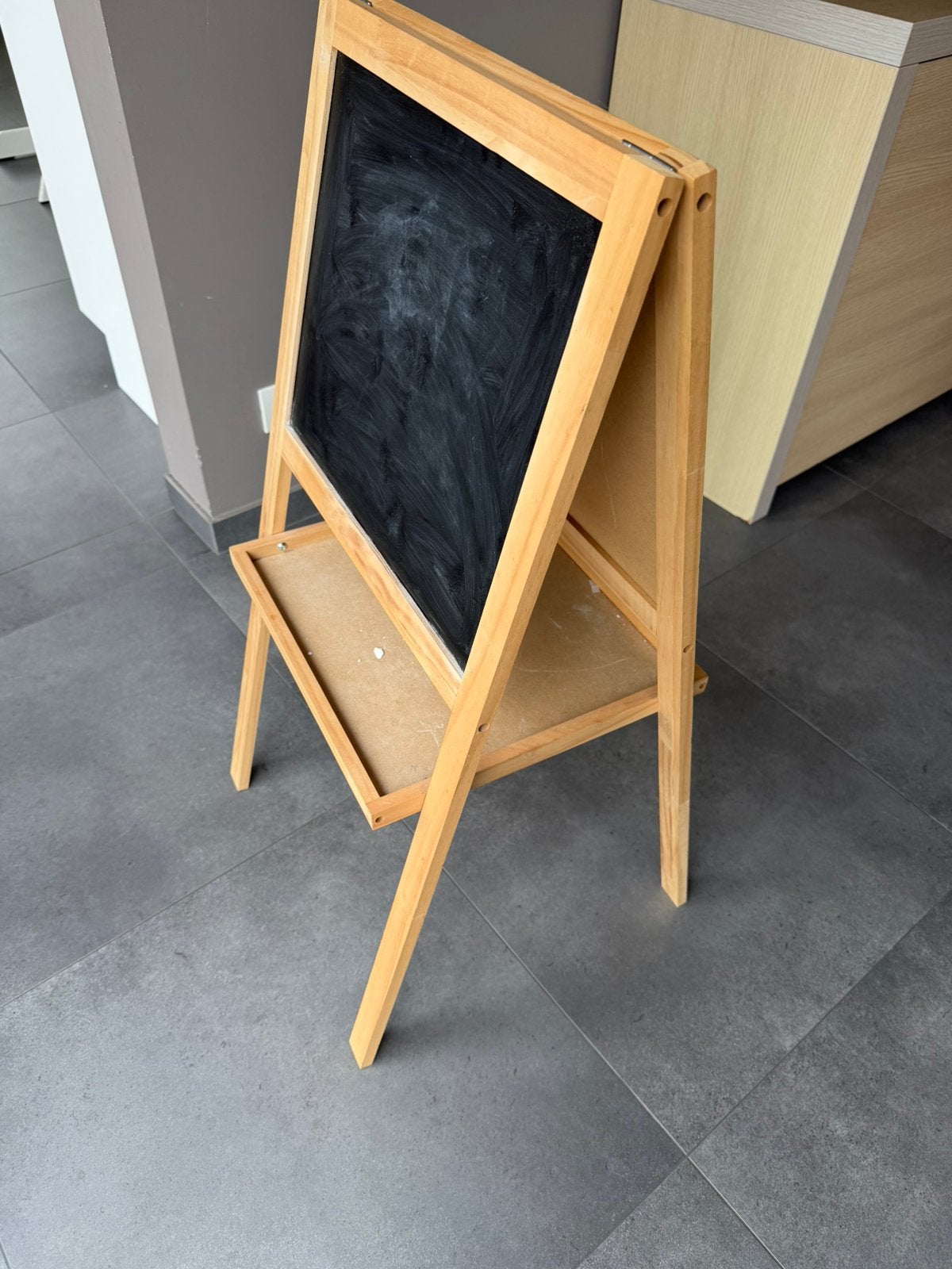 Krijtbord/magneetbord, Enlèvement, Comme neuf, Tableau noir