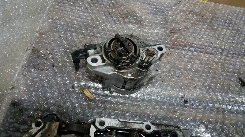 BRANDSTOFPOMP MECHANISCH Peugeot 307 (3A / C/D), Robert Bosch AG, Gebruikt, Robert-Bosch-Allee 1
74232  Abstatt, DE, Engineering@bosch.com