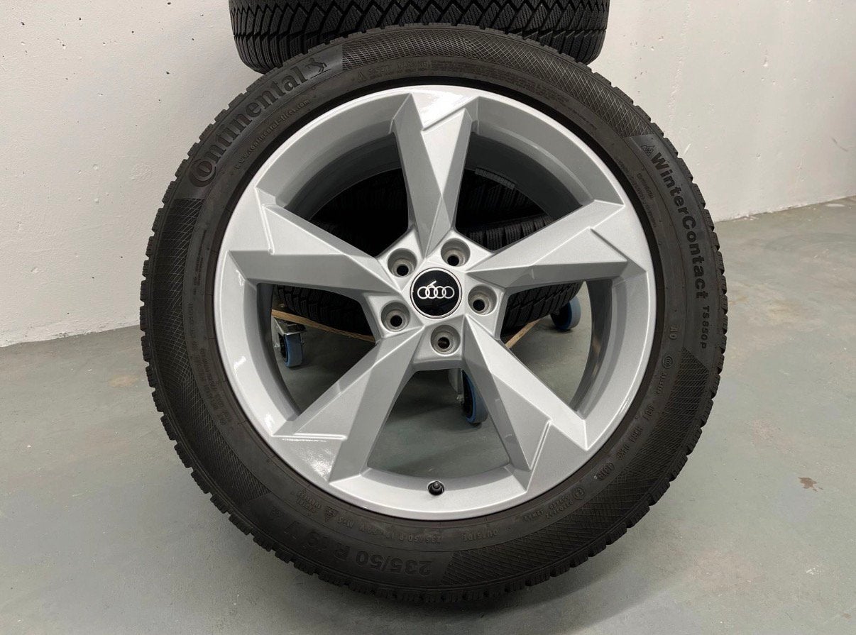 AUDI Q3 F3 WINTERSET 235/50/R19 CONTINENTAL, Auto-onderdelen, Banden en Velgen, Gebruikt, Banden en Velgen, Winterbanden, 235 mm