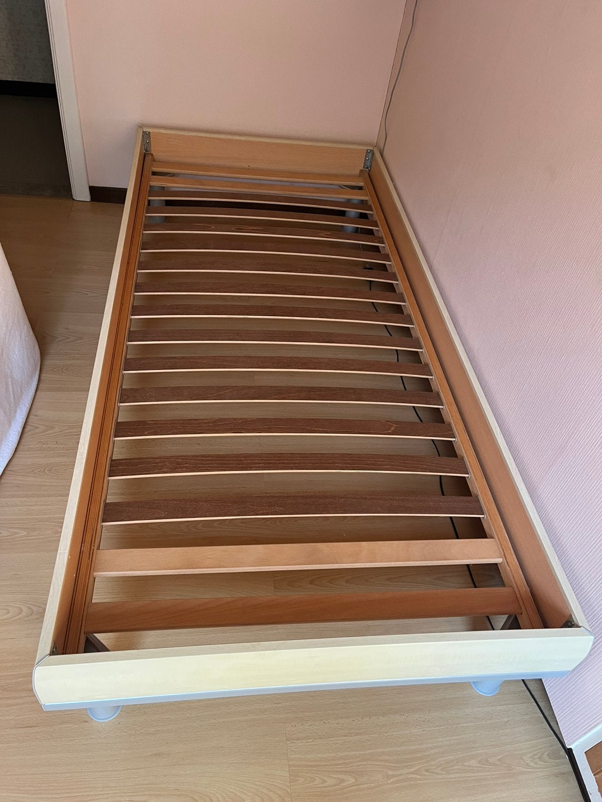 Bed met lattenbodem, Maison & Meubles, Chambre à coucher | Lits, 90 cm, Une personne, Enlèvement, Utilisé