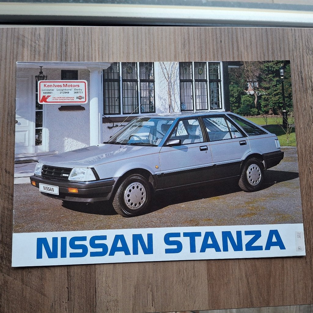 NISSAN STANZA  7/85, Livres, Autos | Brochures & Magazines, Enlèvement ou Envoi, Neuf, Nissan