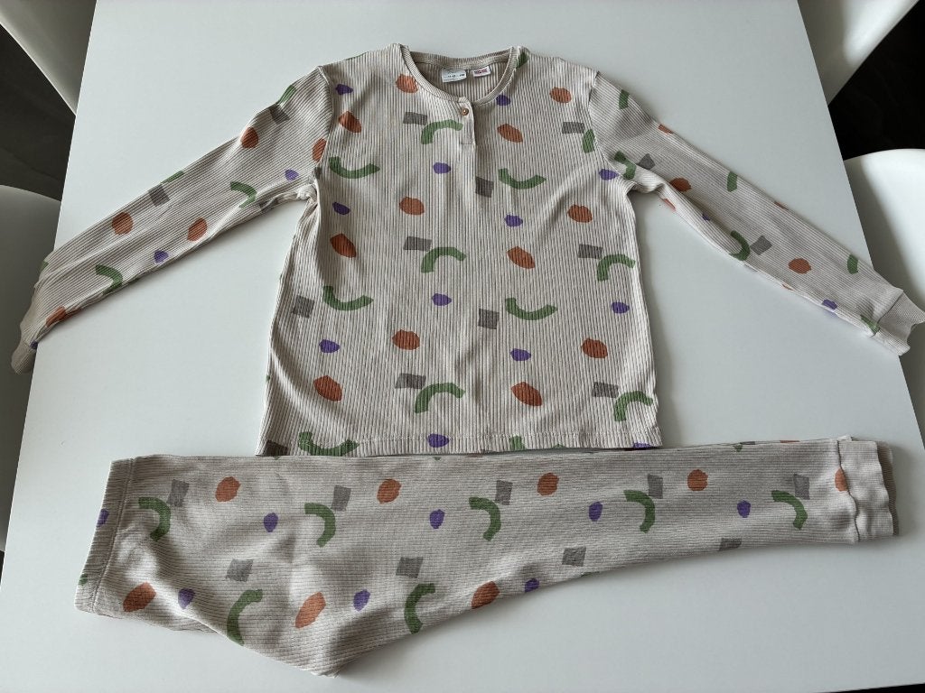 Pyjama beige, touches violettes et vertes Zara 152, Garçon, Enlèvement ou Envoi, Comme neuf, Zara
