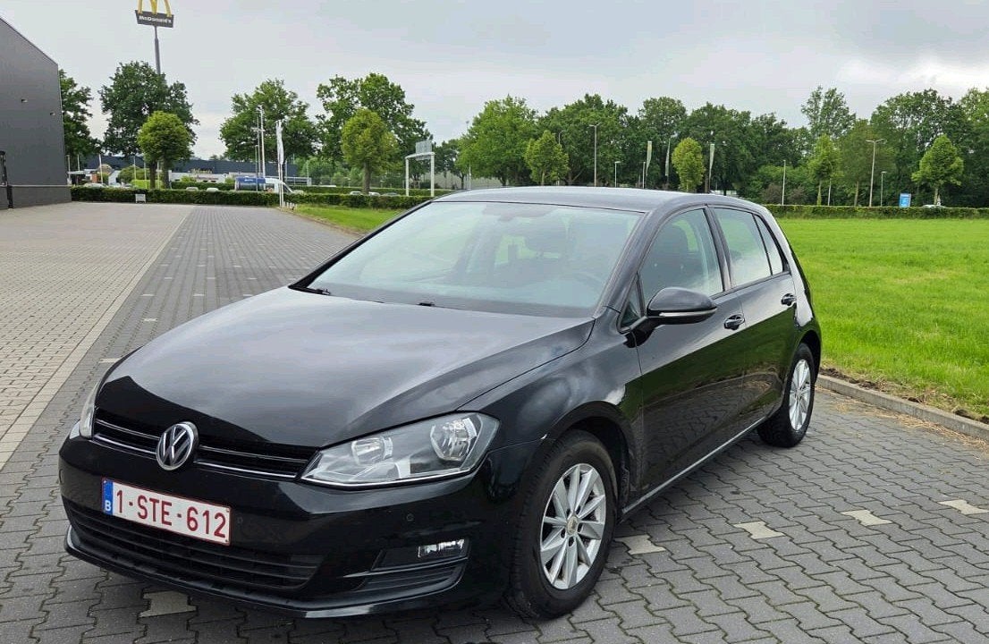 Volkswagen golf 7 1.6 TDI bj. 2016, Auto's, Euro 6, Zwart, 5 deurs, Te koop