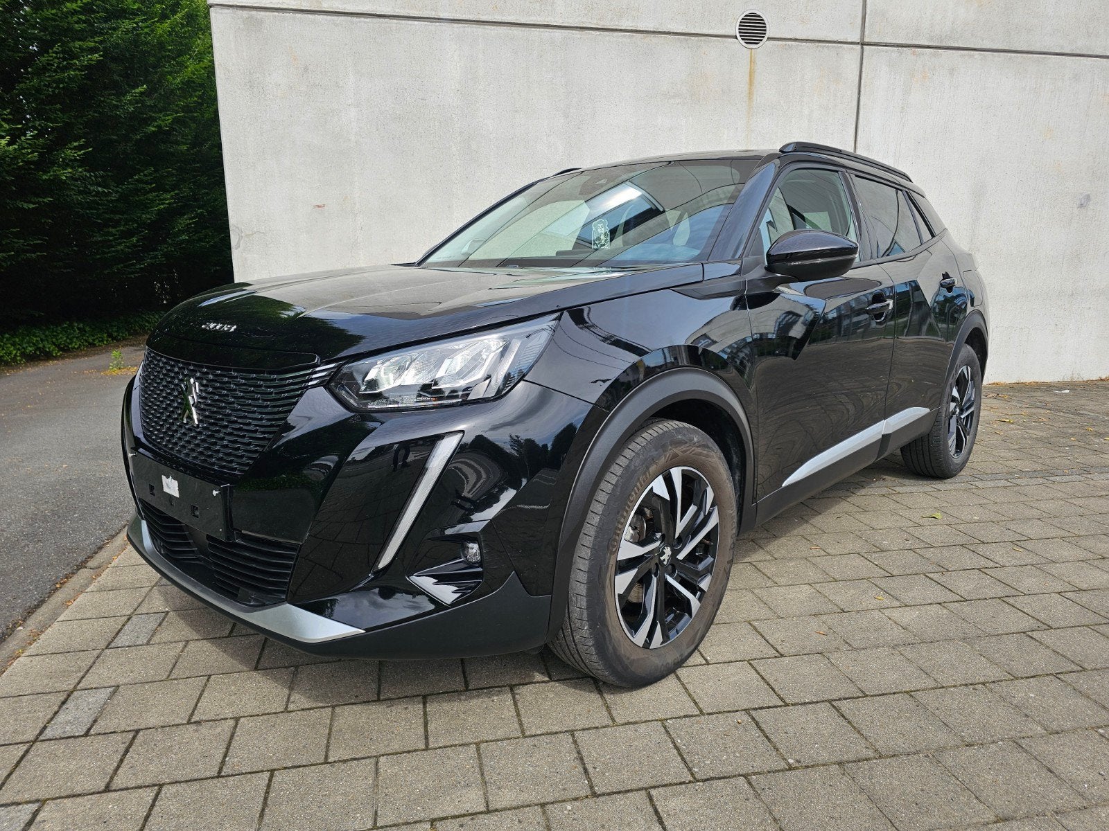 Peugeot 2008 Allure pack benzine, Voorwielaandrijving, Euro 6, 1199 cc, Leder en Stof