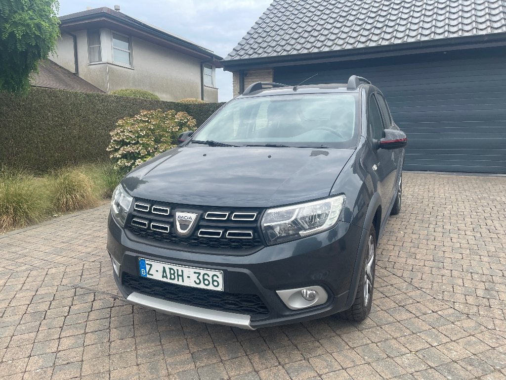 Dacia Sandero Stepway Techroad benzine met airco/navi/camera, Auto's, Voorwielaandrijving, Stof, Bedrijf, 5 deurs