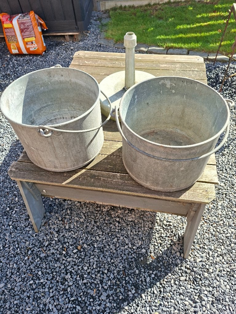 twee metalen ketels, Ophalen, Gebruikt, Metaal