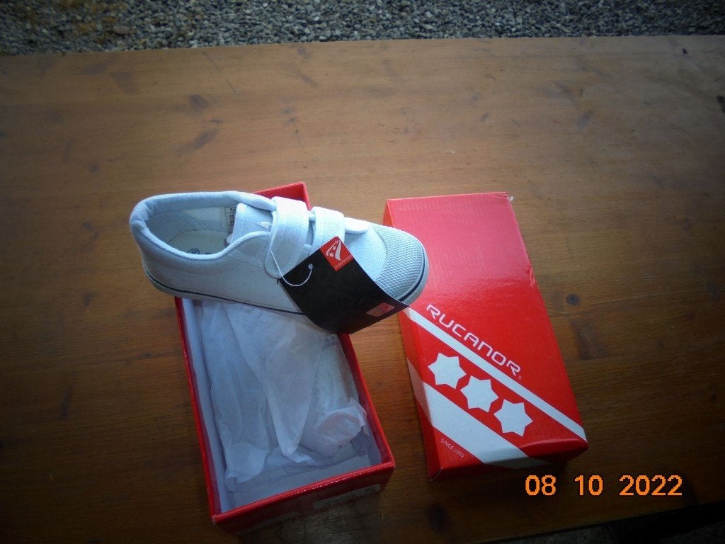 CHAUSSURES, Sports & Fitness, Enlèvement ou Envoi, Neuf, Chaussures
