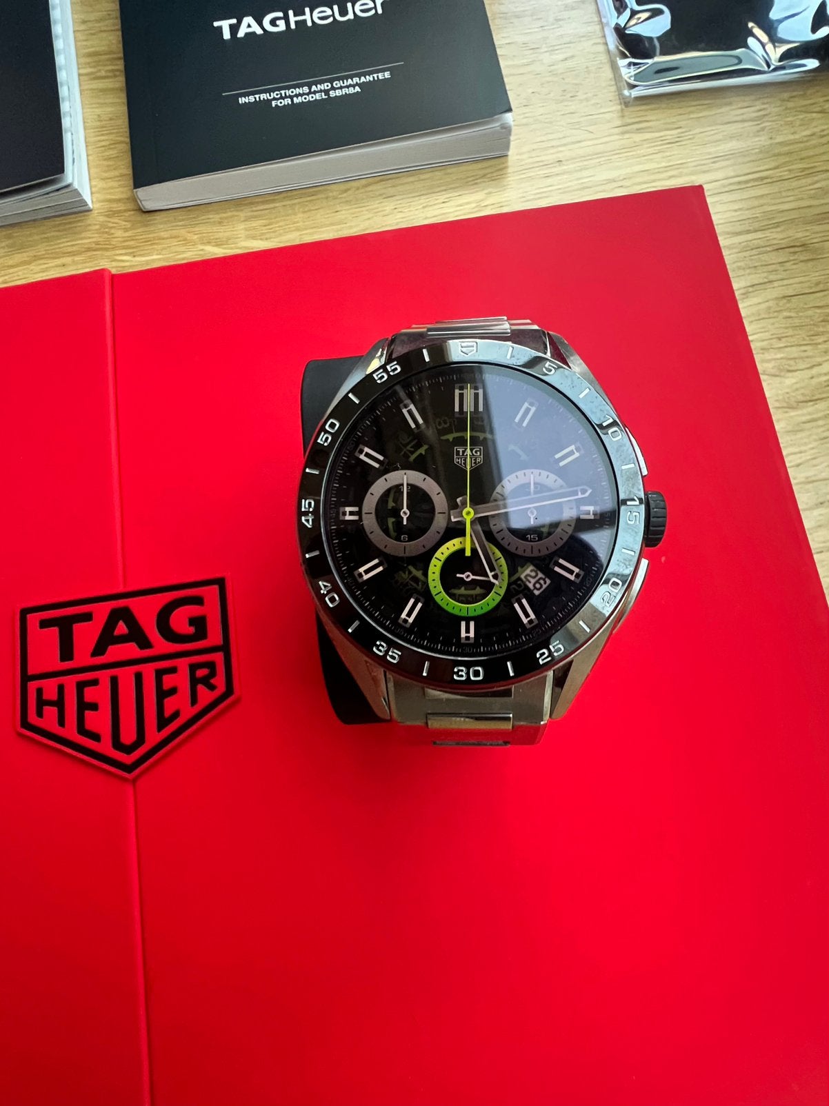 TAG heuer connected calibre E4 45 met 6 bandjes, Bijoux, Sacs & Beauté, Enlèvement, Comme neuf, TAG Heuer