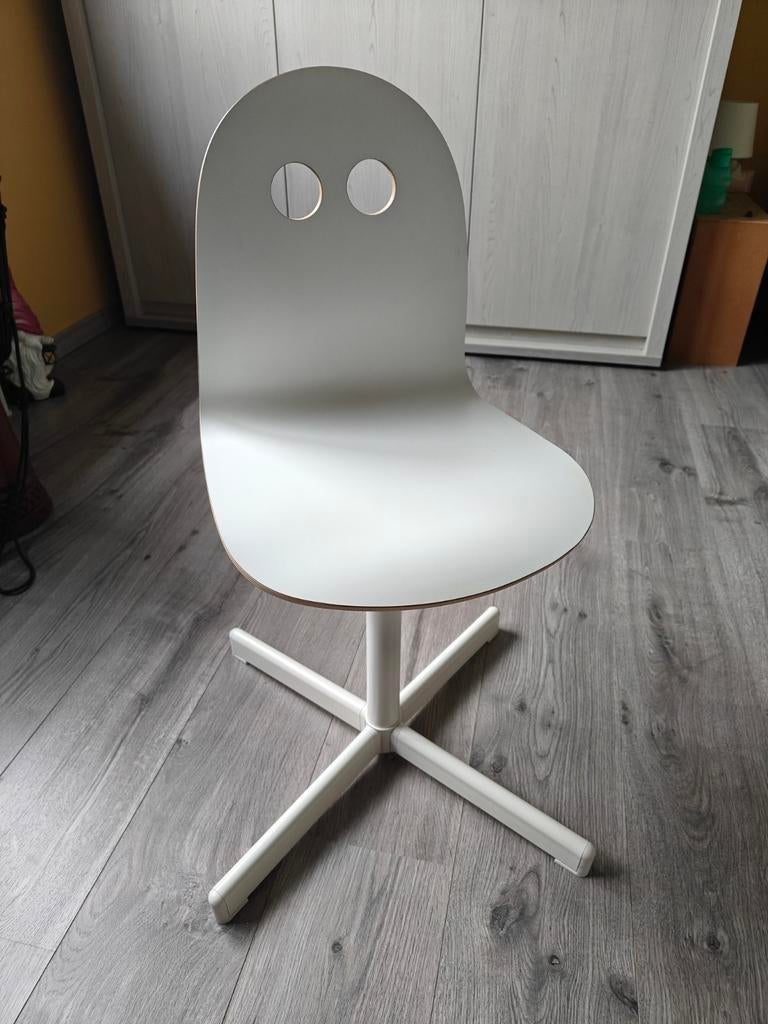 Kinderbureaustoel Ikea, Ophalen