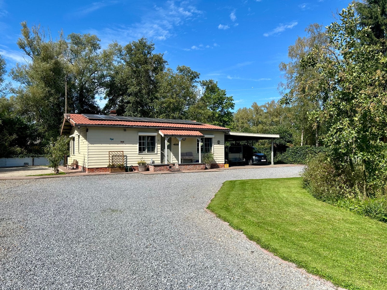 Chalet met vijver te koop, Immo, 100 m², 454 kWh/m²/jaar, 454 kWh/jaar, Vrijstaande woning