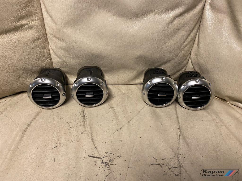 Audi TT luchtrooster 8NO820901 aluminium A3 8p dashboard, Auto-onderdelen, Dashboard en Schakelaars, Gebruikt, -, -, -