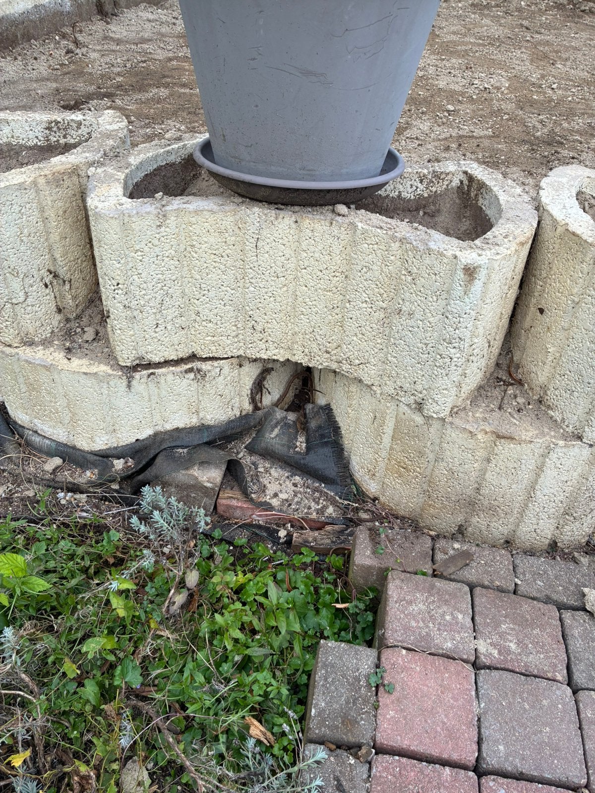 Betonnen bloembakken stapelbaar, prijs vr 16 stuks, Tuin en Terras, Ophalen, Gebruikt, Balkon, Overige vormen