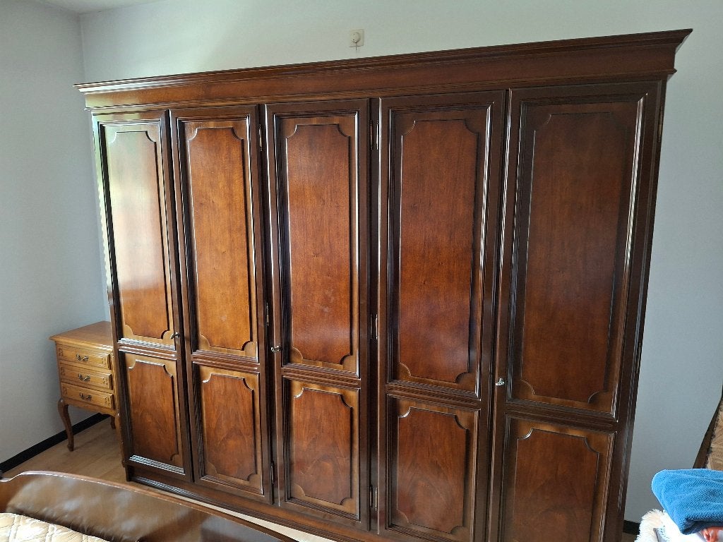 kleerkast, Ophalen, Met deur(en), Gebruikt, 200 cm of meer