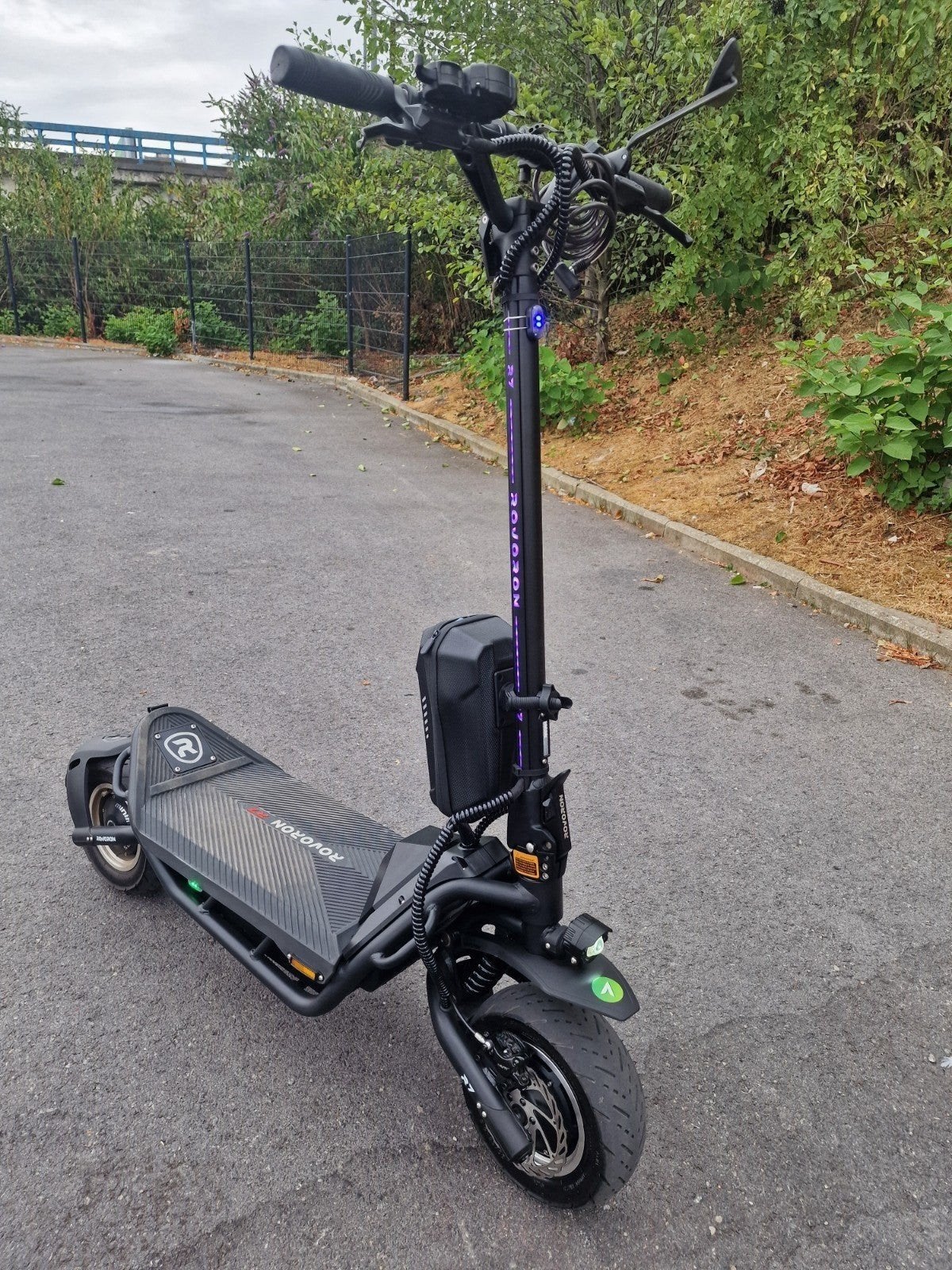 rovoron r7 pro, Vélos & Vélomoteurs, Trottinettes, Enlèvement, Neuf