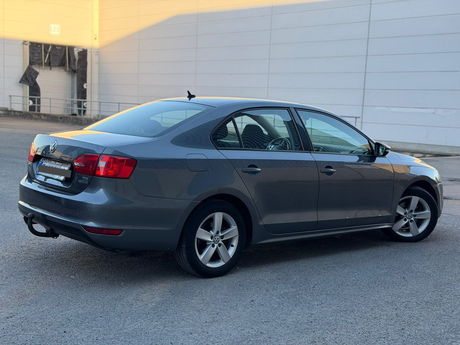 Volkswagen Jetta 1.6 CR TDi Comfortline, Auto's, Euro 5, Stof, Zwart, Bedrijf