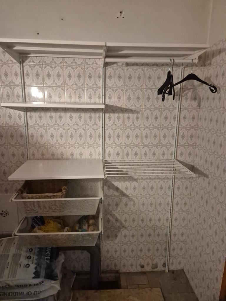 Ikea boaxel, Enlèvement