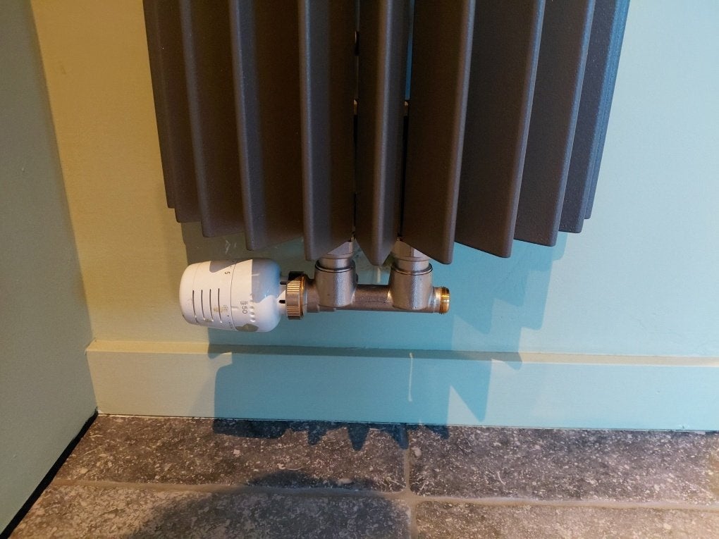 Radiator Iguana Arco, Doe-het-zelf en Bouw, Ophalen, Radiator, Minder dan 60 cm, Zo goed als nieuw