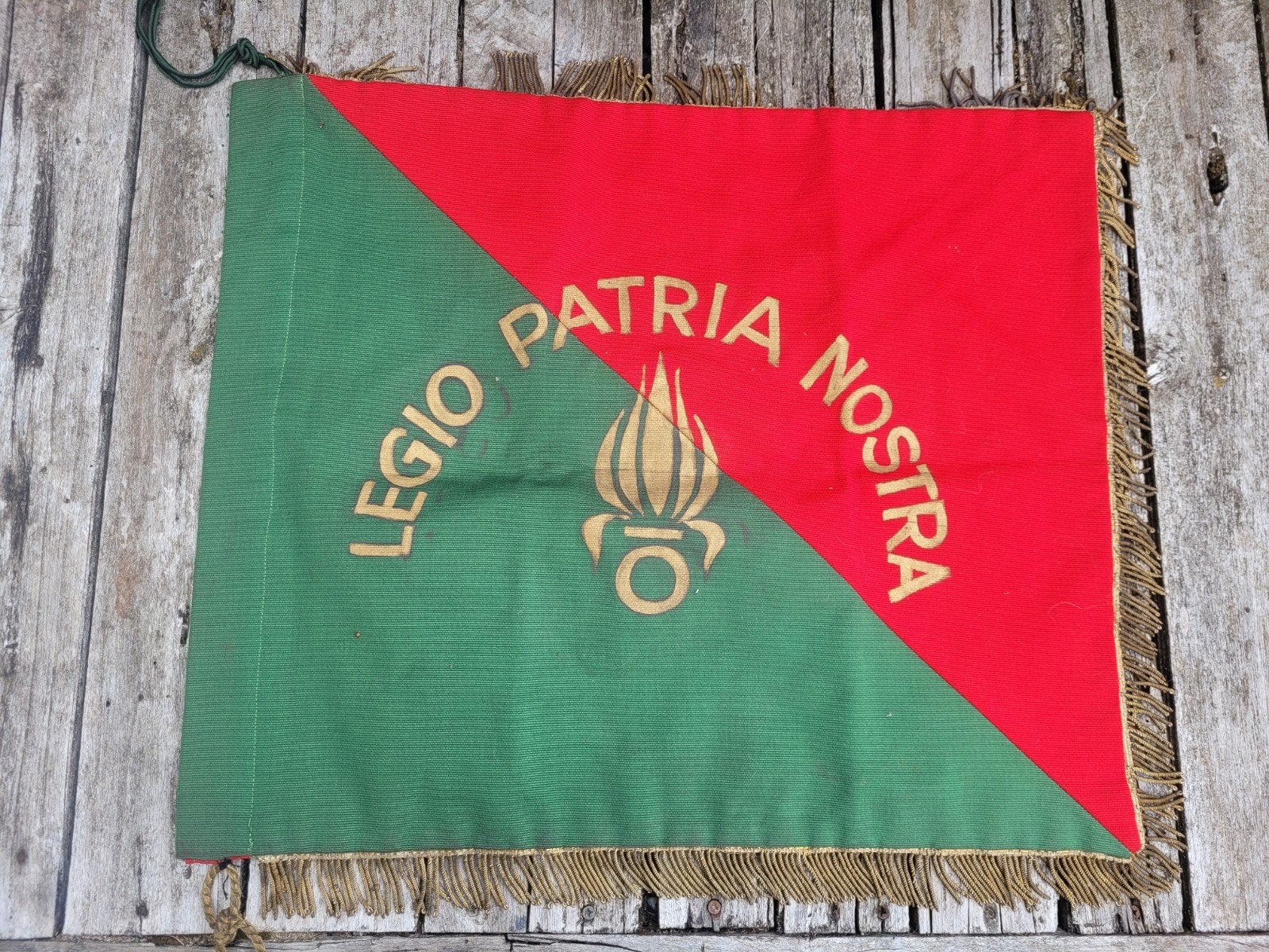 Drapeau Légion étrangère, Enlèvement ou Envoi