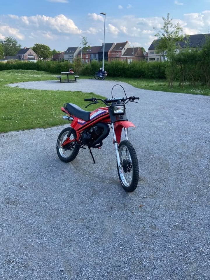 Honda mt5 totaal nieuw, Neuf, 5 vitesses, Classe B (45 km/h), Enlèvement