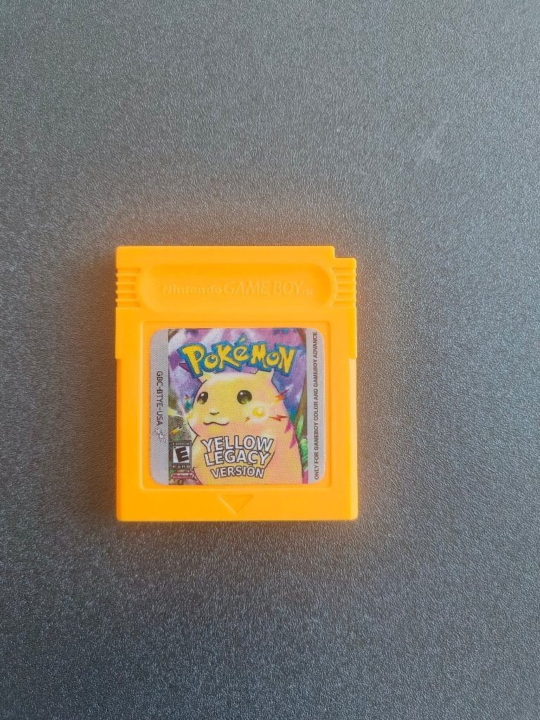 Pokémon Yellow Legacy version - Game Boy - Fan made version, Ophalen of Verzenden, Zo goed als nieuw
