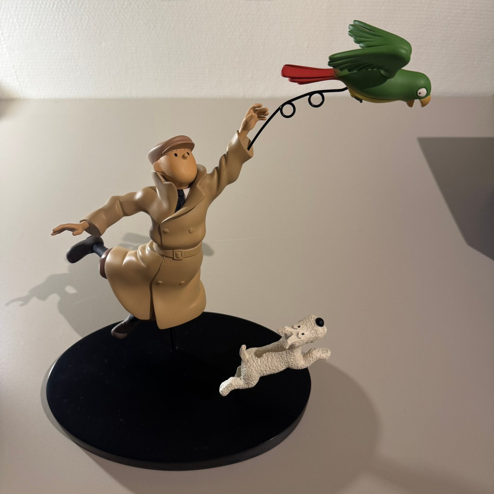 Rare Tintin Perroquet - Leblon Delienne - Etat collection, Collections, Enlèvement, Tintin, Comme neuf, Statue ou Figurine