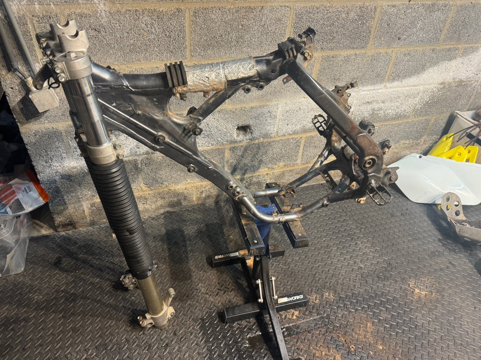 Suzuki DRZ 400 E frame met papieren, Motoren, Ophalen