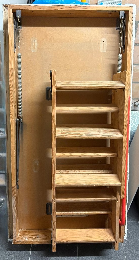 Zoldertrap, Doe-het-zelf en Bouw, Ladders en Trappen, Ophalen, Trap, Zo goed als nieuw, Opvouwbaar of Inschuifbaar