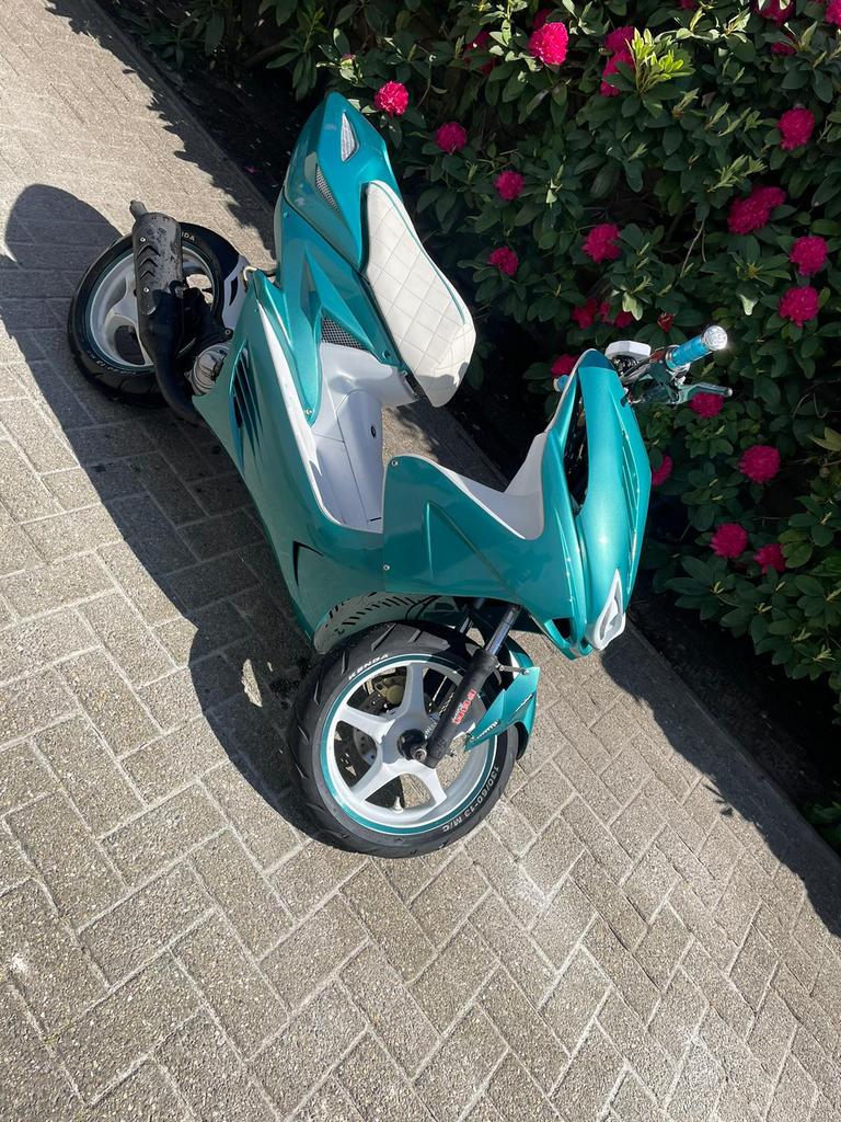 Yamaha earox, Fietsen en Brommers, Brommeronderdelen | Scooters, Zo goed als nieuw, Ophalen of Verzenden