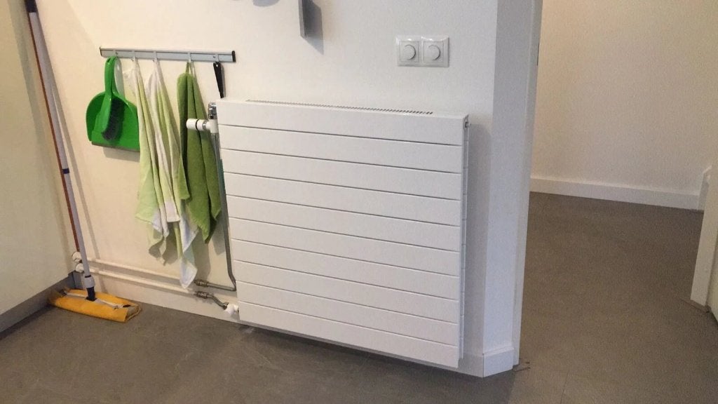 Radiator, Doe-het-zelf en Bouw, Ophalen, 30 tot 80 cm, Radiator, Nieuw