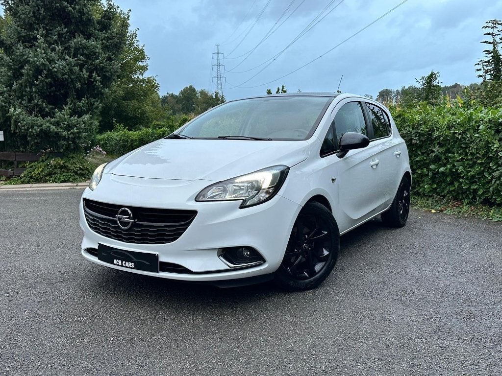 Opel Corsa E Black-Edition 1.4 Benzine 2015 €6 88.000km Airc, Auto's, Voorwielaandrijving, Stof, 4 cilinders, Wit