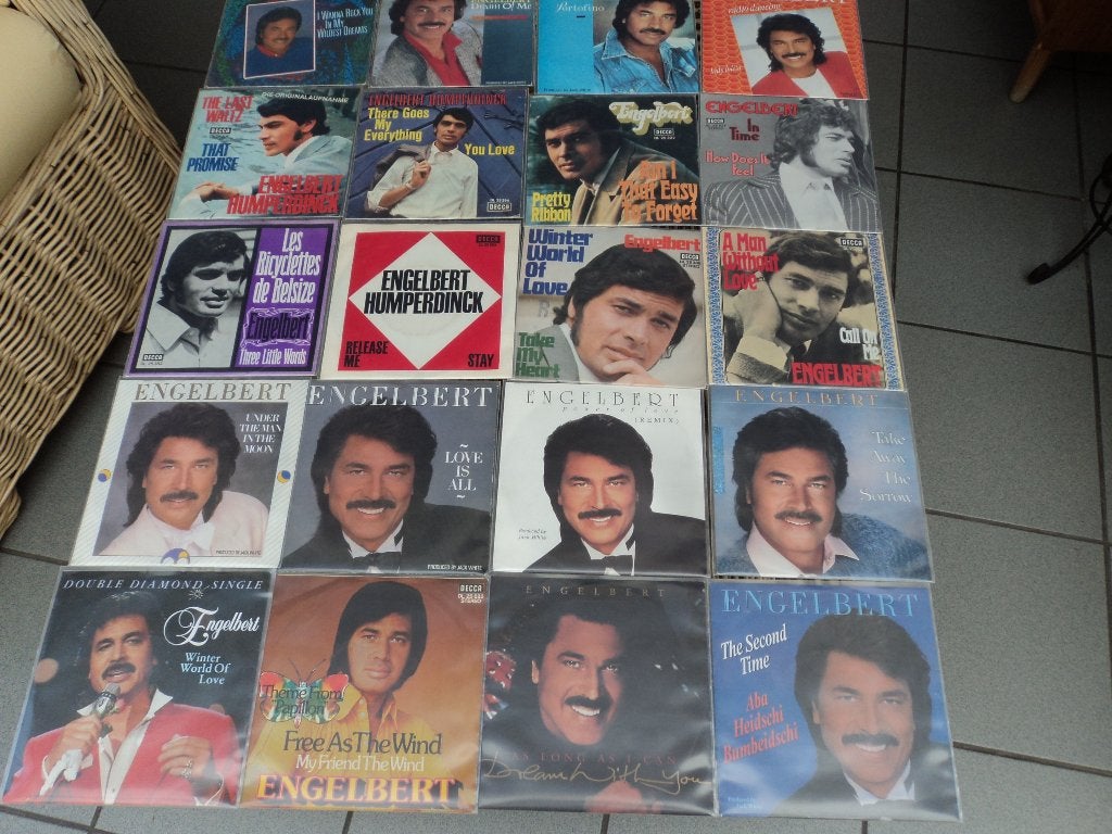 Engelbert Humperdinck lot van 40 singles voor 20 euro!, Cd's en Dvd's, Vinyl Singles, 7 inch, Ophalen of Verzenden, Pop, Overige typen