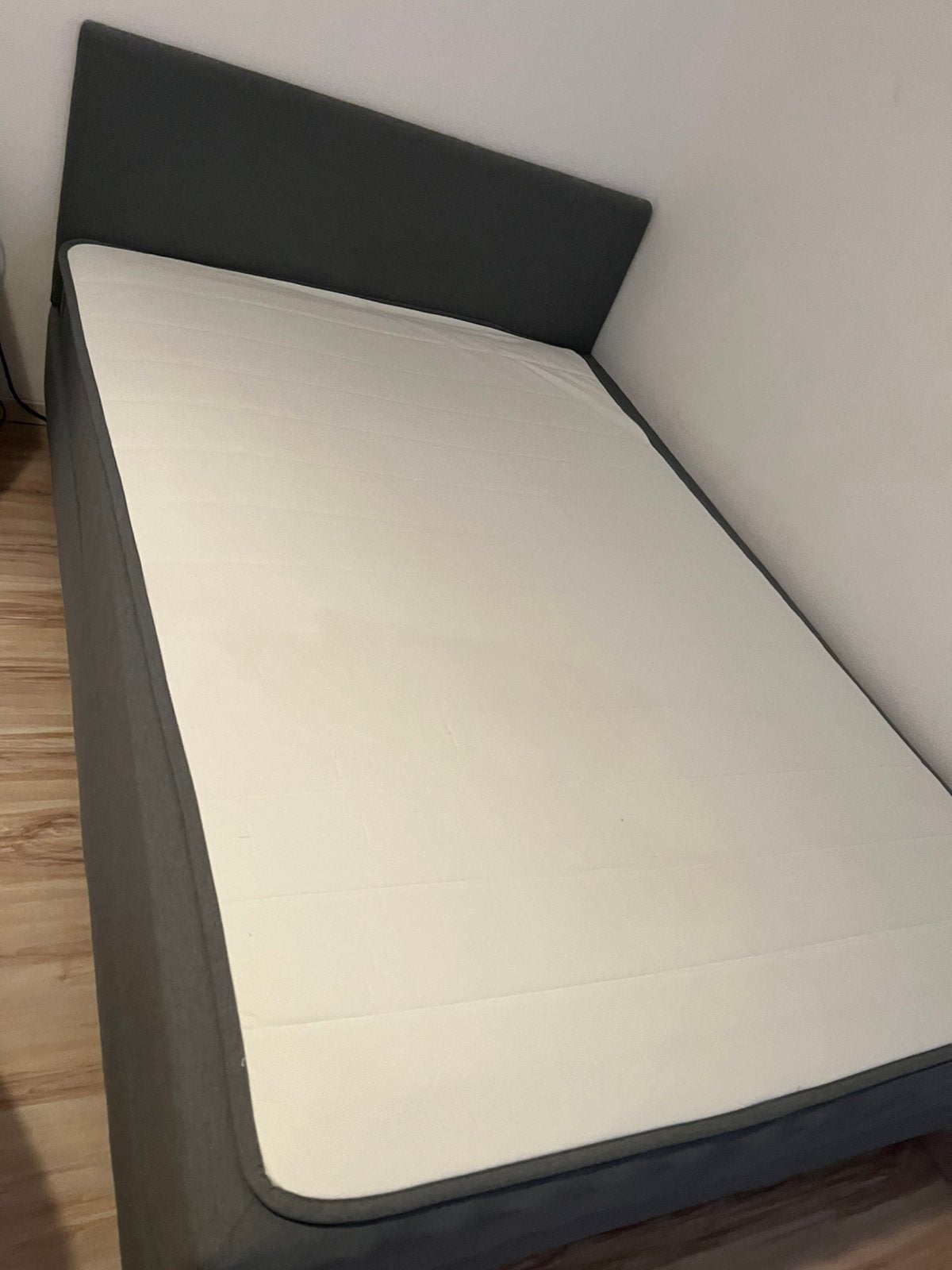 Heel mooi bed in perfecte staat, Ophalen, Zo goed als nieuw, 200 cm, 140 cm