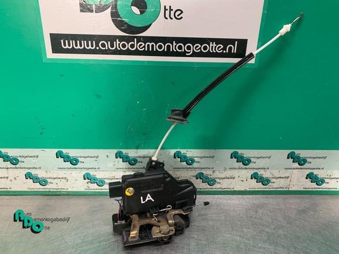 Deurslot Mechaniek 4Deurs links-achter van een Audi A2 (A2 0, Gebruikt, -, -, -