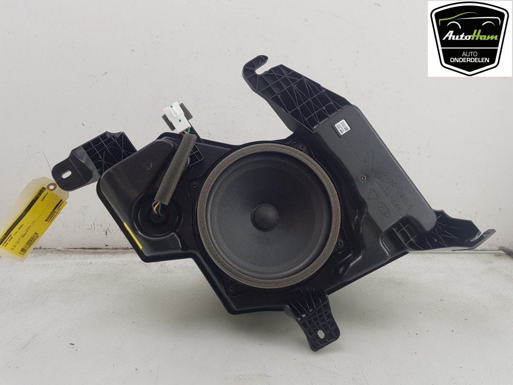 SUBWOOFER Kia Niro I (DE) (01-2016/08-2022) (|96380Q4100|), Gebruikt, Kia