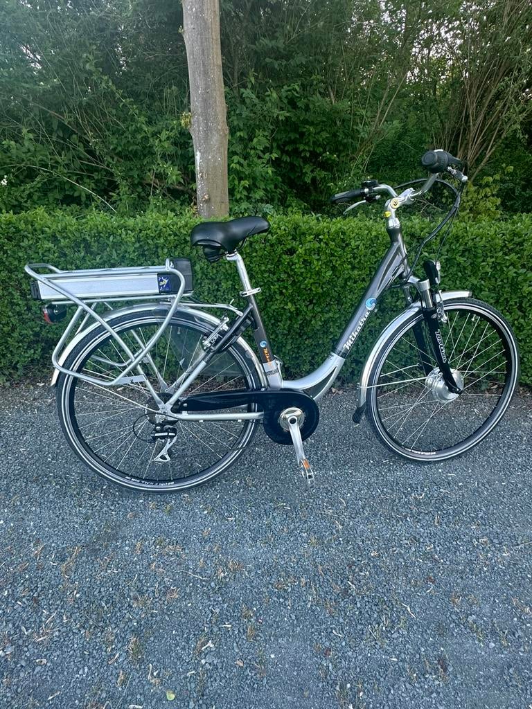 Elektrische damesfiets, Ophalen, Zo goed als nieuw