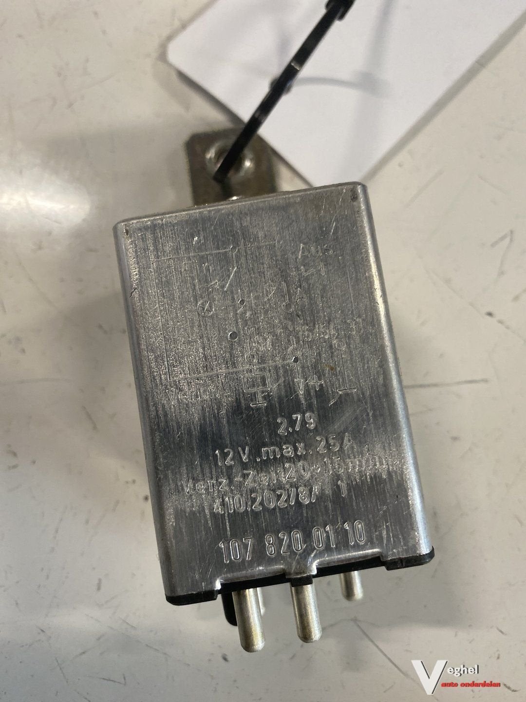 Mercedes W123 1979  Ruitverwarming relais, -, Utilisé, -, -