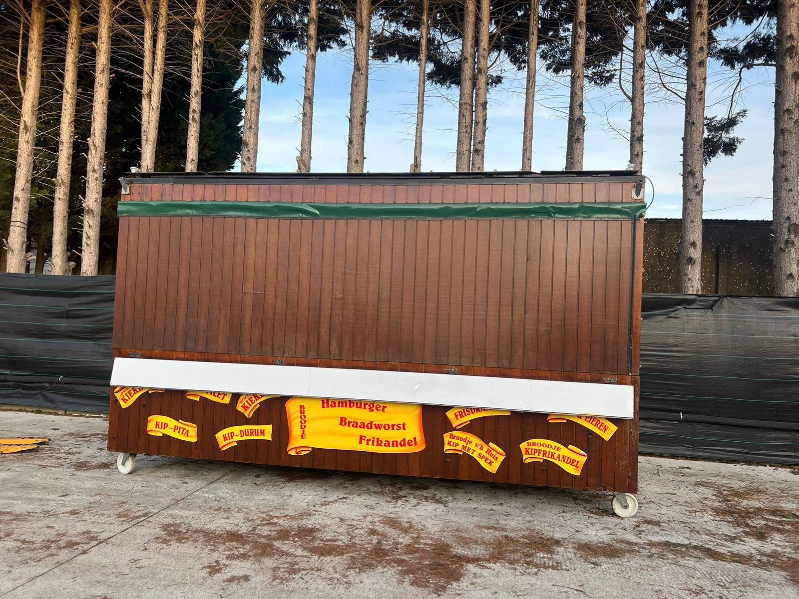 Chalet foodtruck, Enlèvement, Utilisé