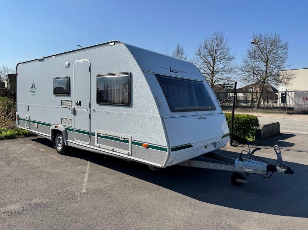 Lits superposés Eifelland 560 TK avec auvent, Caravanes & Camping, Caravanes, Entreprise, jusqu'à 5, 1000 - 1250 kg, Siège de train