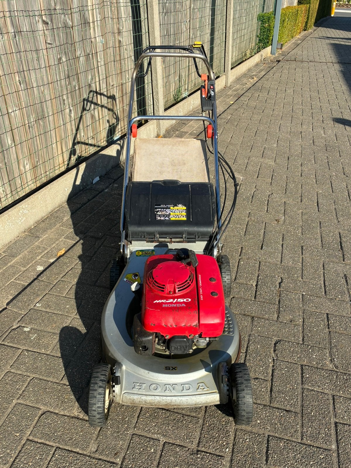 Professionele honda hr 2150 grasmaaier in goede staat, Tuin en Terras, Grasmaaiers, Ophalen