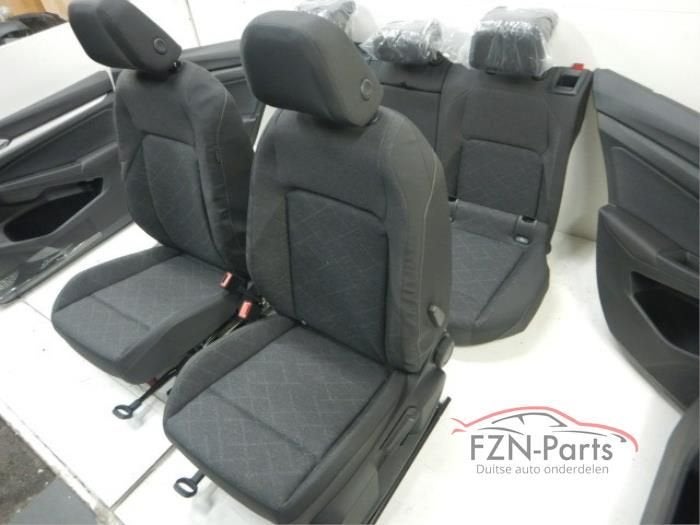 VW Golf 8 Interieur Stof Comfortline met Deurpanelen RHD, Enlèvement ou Envoi, Utilisé