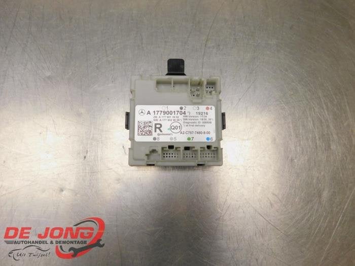 Module verrouillage central des portes d'un Mercedes CLA, 3 mois de garantie, Utilisé, -, -