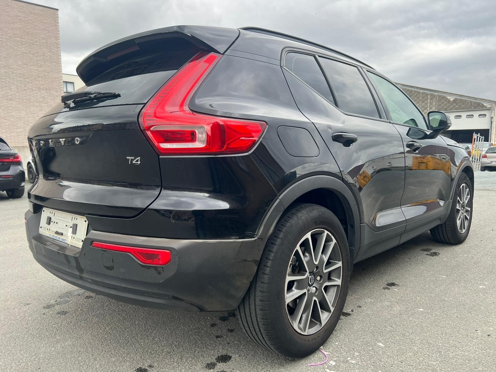 VOLVO XC40 2.0I AUTOMATISCHE TRANSMISSIE, Auto's, Automaat, Stof, 1989 cc, 4 cilinders