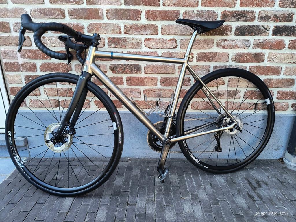 Titanium fiets Van Nicholas (skeiron), Heren, 49 tot 53 cm, Zo goed als nieuw, Schijfrem