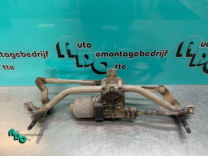 Ruitenwismotor + Mechaniek van een Peugeot 208 (208 12-), Gebruikt, -, -, Ophalen of Verzenden