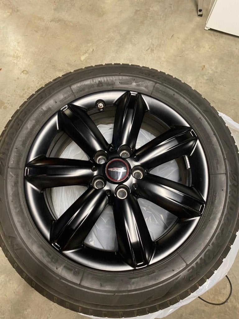 Kit jantes pneus hiver JCW - BMW X1 / Mini Countryman, Autos : Pièces & Accessoires, Pneus et Jantes, Pneus hiver, Véhicule de tourisme