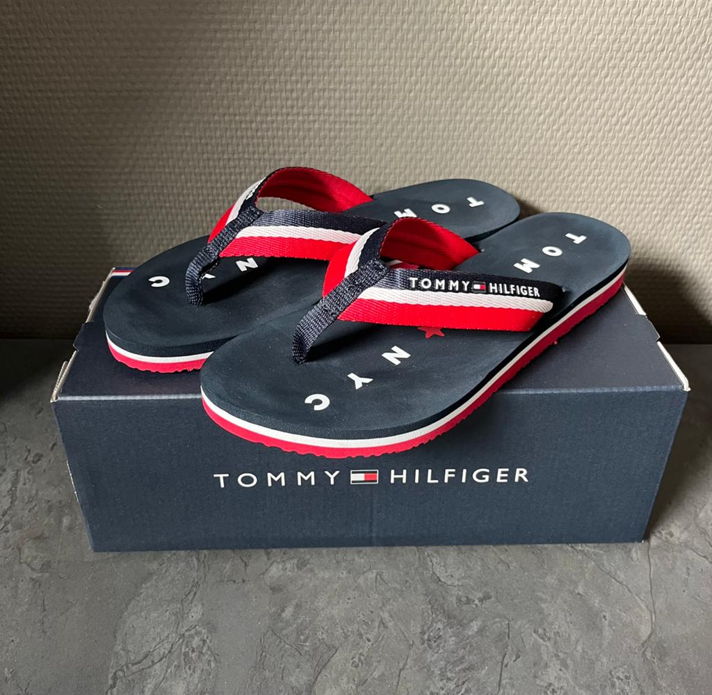 Tommy Hilfiger - Teensandalen, Kleding | Heren, Ophalen of Verzenden, Zo goed als nieuw